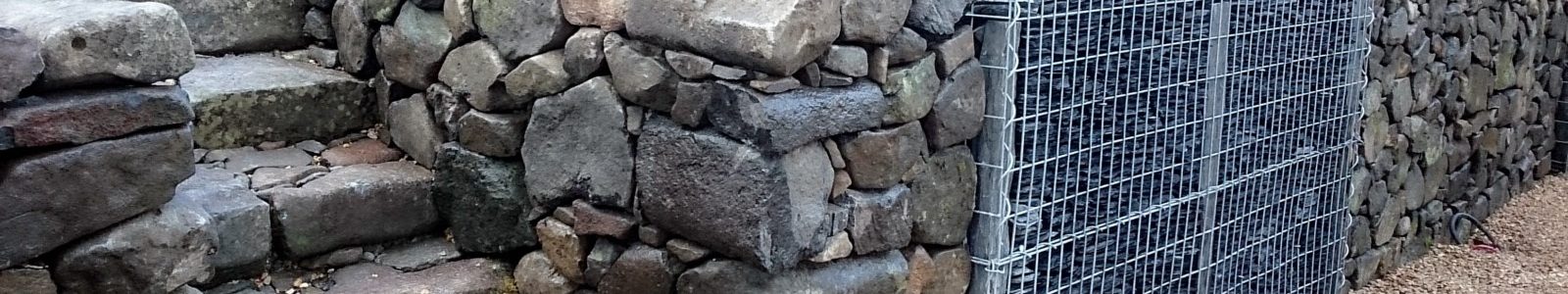 Mur en pierre sèche et Gabions